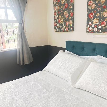 Nuh Hostel โอว์โรเปรโต ภายนอก รูปภาพ